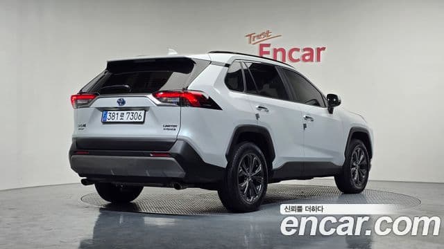 Toyota RAV4 5세대 2.5 4WD гибрид LTD, 2024 2