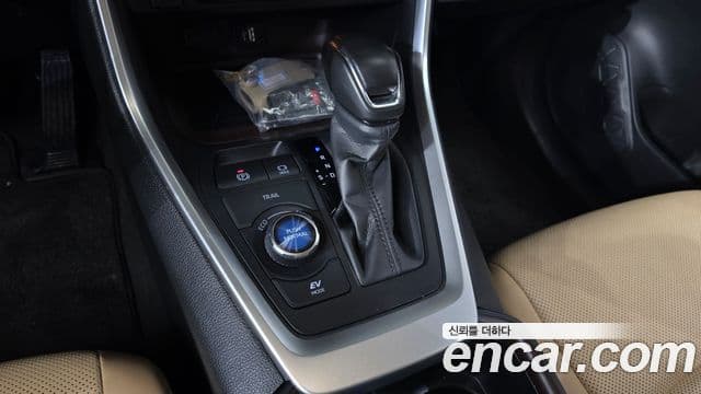Toyota RAV4 5세대 2.5 4WD гибрид LTD, 2024 9