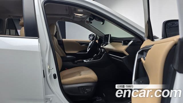 Toyota RAV4 5세대 2.5 4WD гибрид LTD, 2024 11