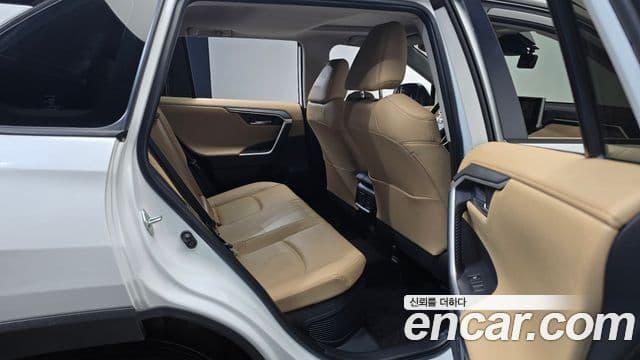 Toyota RAV4 5세대 2.5 4WD гибрид LTD, 2024 12
