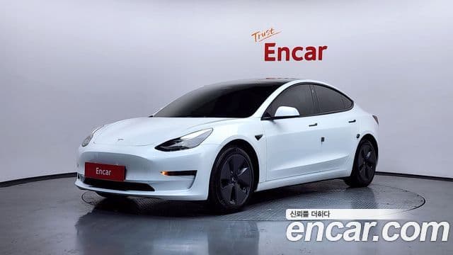 Tesla модель 3, 2022 1