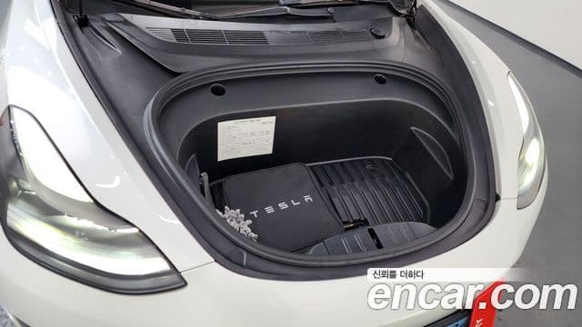 Tesla модель 3, 2022 6