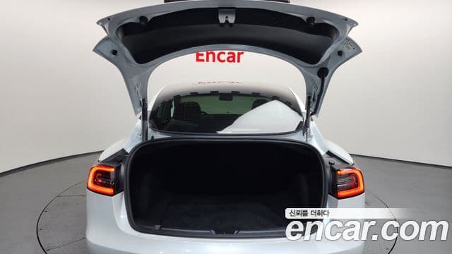 Tesla модель 3, 2022 20