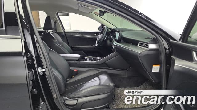 Kia K5 гибрид 3세대 Prestige, 2023 13