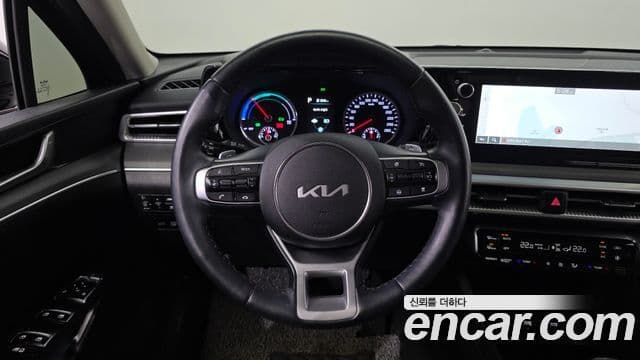 Kia K5 гибрид 3세대 Prestige, 2023 16