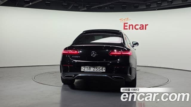 Mercedes-Benz E-класс W213 E220d купе, 2019 4