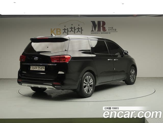 Kia The / новый New Carnival Luxury, 2019 3