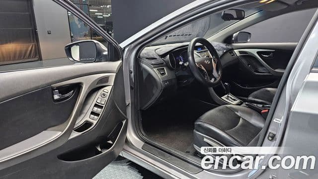 Hyundai Avante MD Premier, 2011 11