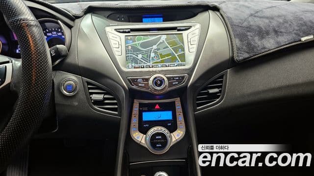 Hyundai Avante MD Premier, 2011 15