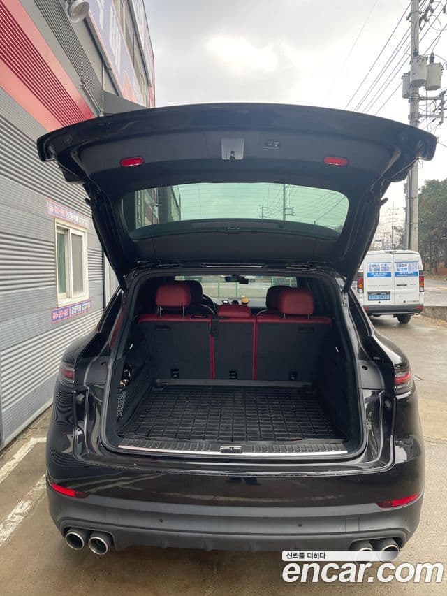 Porsche Cayenne (PO536), 2019 4