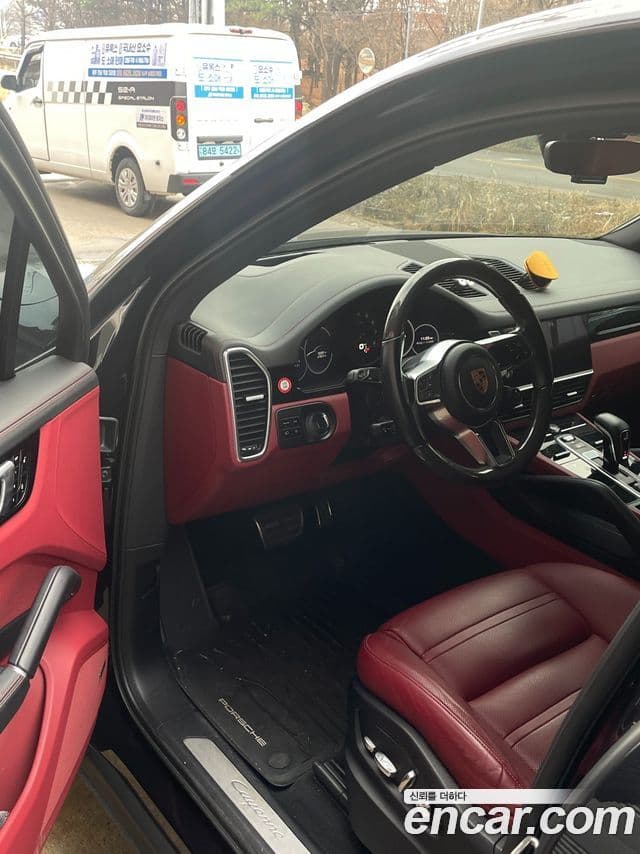 Porsche Cayenne (PO536), 2019 7