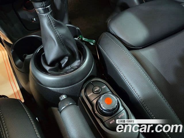 Mini Cooper 3세대, 2019 11