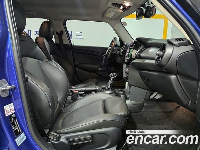 Mini Cooper 3세대, 2019 17