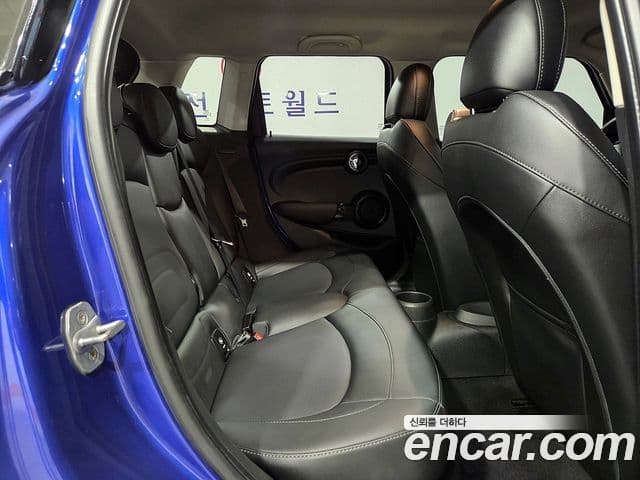 Mini Cooper 3세대, 2019 18