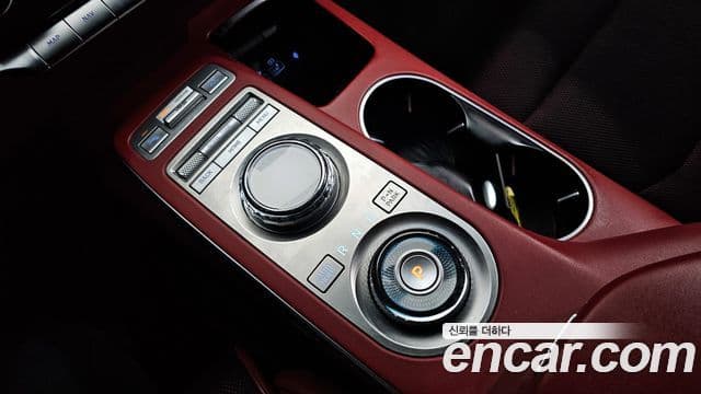 Genesis GV70, 2021 9