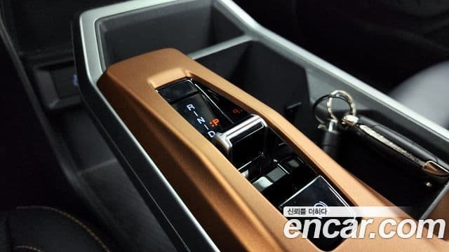 KG모빌리티(SsangYong) Torres EVX E5, 2024 9