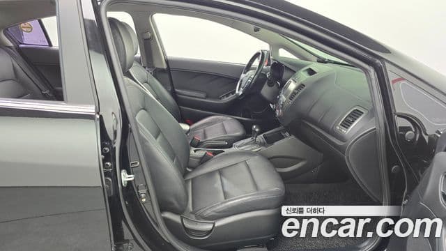 Kia K3 Prestige, 2013 11