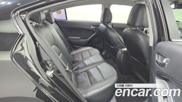 Kia K3 Prestige, 2013 12