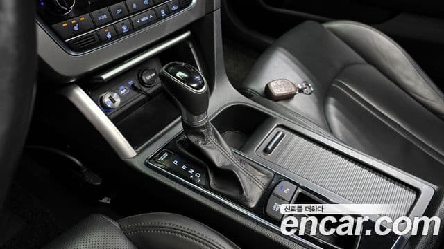 Hyundai LF Sonata 2.0 Smart, 2015 9