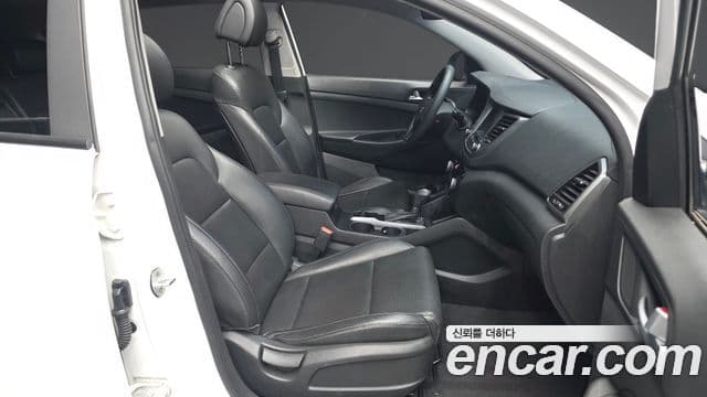 Hyundai All New Tucson Style, 2016 11