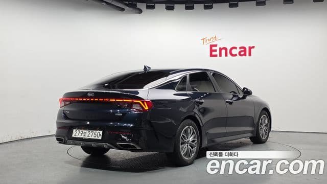 Kia K5 гибрид 3세대 Signature, 2020 2