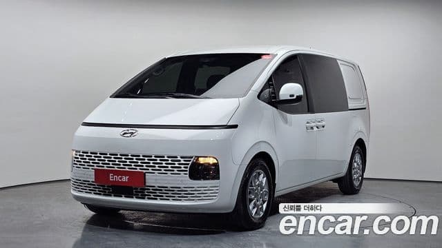 Hyundai Staria Modern, 2022 1