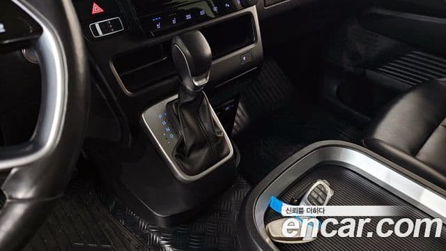 Hyundai Staria Modern, 2022 9