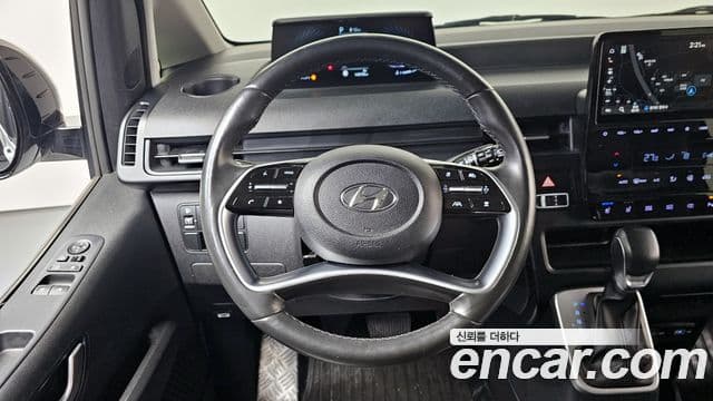 Hyundai Staria Modern, 2022 13