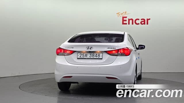 Hyundai Avante MD Luxury, 2012 4