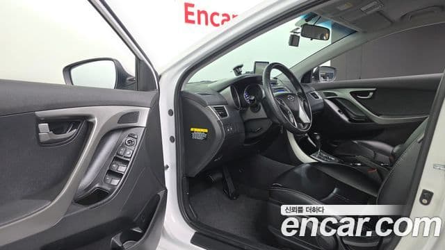 Hyundai Avante MD Luxury, 2012 11