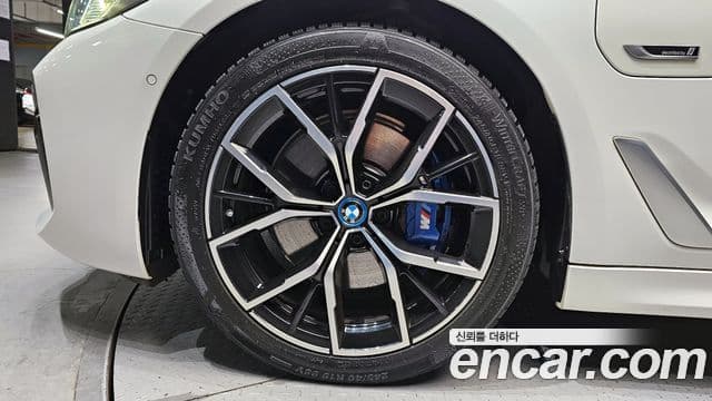 BMW 5시리즈 (G30) 530e M Sport, 2022 все фото