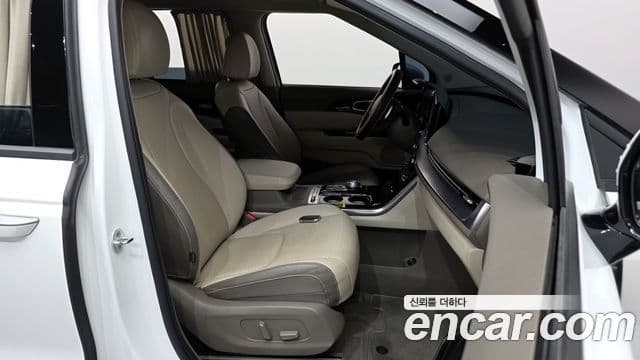 Kia Carnival 4세대 Signature, 2022 11