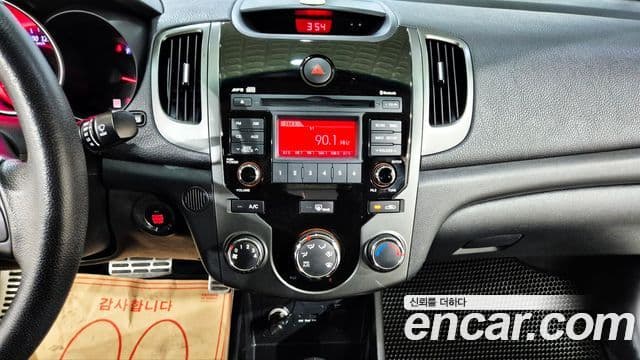 Kia Forte купе Prestige, 2011 10