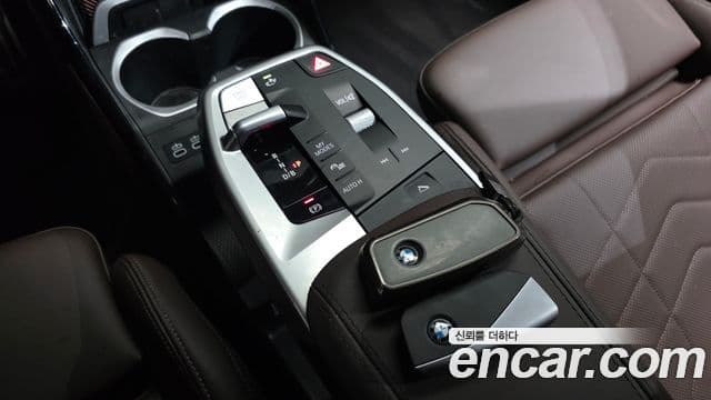 BMW iX1 (U11) xDrive 30 M Sport, 2025 9