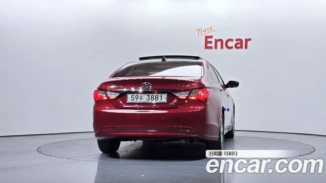 Hyundai YF Sonata топовая версия, 2010 4