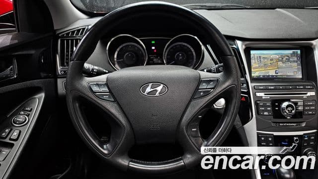 Hyundai YF Sonata топовая версия, 2010 14