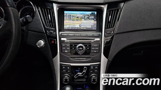 Hyundai YF Sonata топовая версия, 2010 16