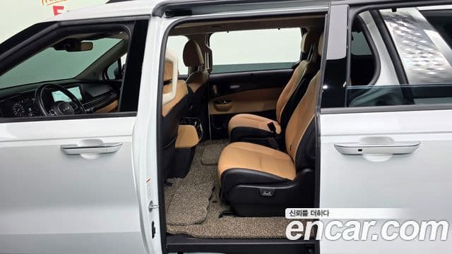 Kia Carnival 4세대 Signature, 2022 12