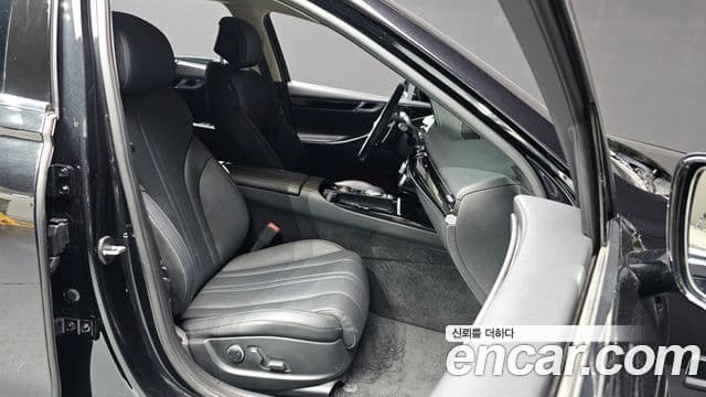 Genesis G80 (RG3) бензин 2.5 турбо AWD, 2022 11