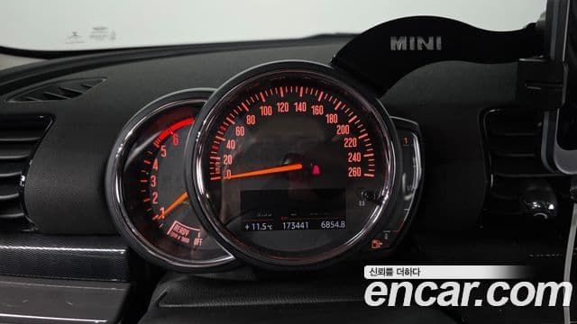 Mini Cooper D 클럽맨 2세대, 2019 8