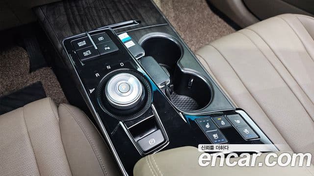 Kia K8 гибрид Noblesse, 2022 9