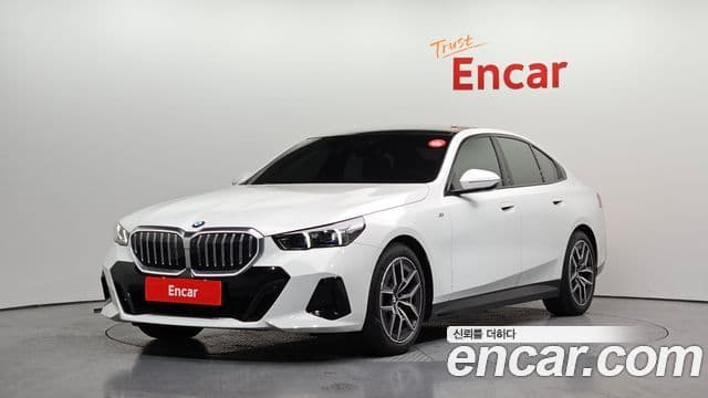 BMW 5시리즈 (G60) 523d M Sport, 2025 1