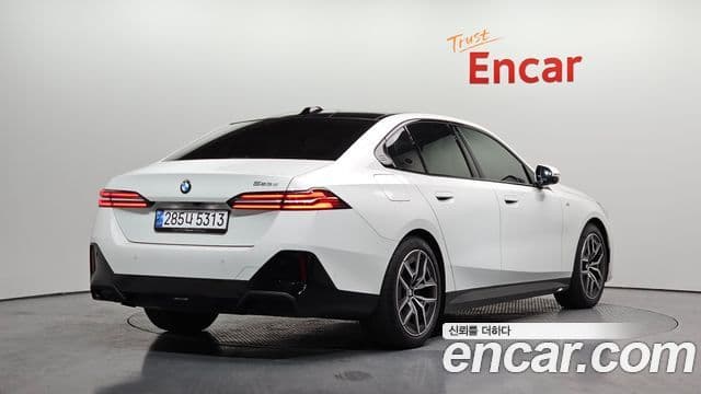 BMW 5시리즈 (G60) 523d M Sport, 2025 2