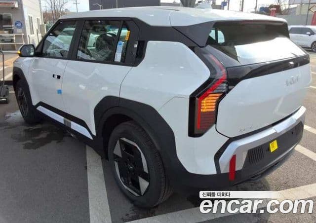 Kia EV3 Air, 2027 10