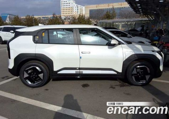 Kia EV3 Air, 2027 12