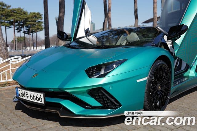 Lamborghini 아벤타도르 S LP740-4 Roadster, 2021 3