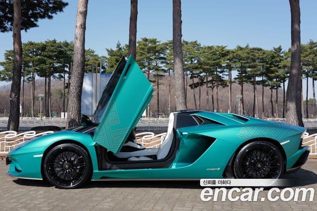 Lamborghini 아벤타도르 S LP740-4 Roadster, 2021 6