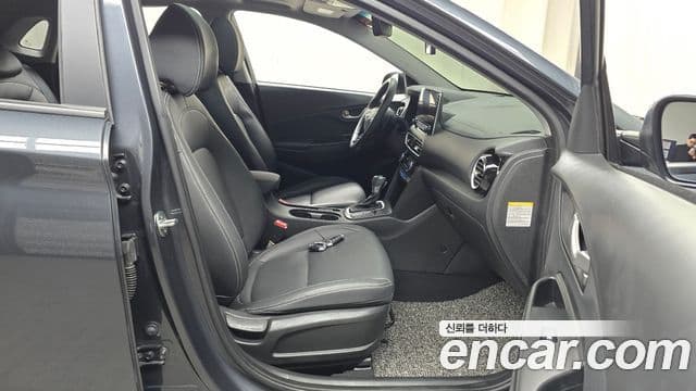 Hyundai Kona гибрид Special, 2020 11