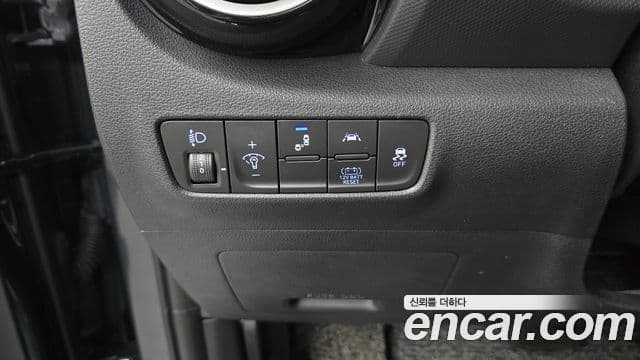 Hyundai Kona гибрид Special, 2020 16