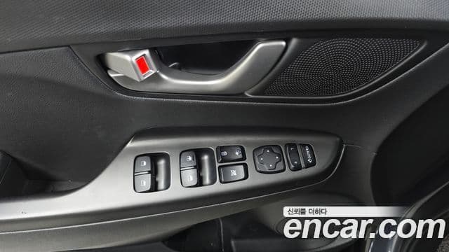 Hyundai Kona гибрид Special, 2020 18